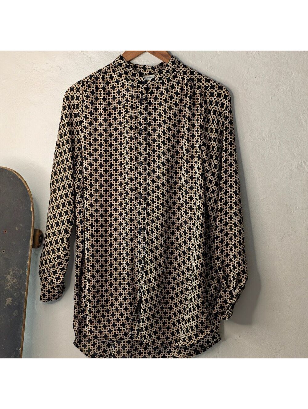 H&M Richard Allen Black and Beige Patterned Button-Up Shirt Size 4